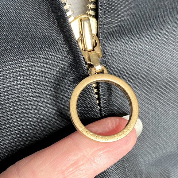 Escada jacket, never worn, black with gold details, super stylish! - Picture 6 of 11